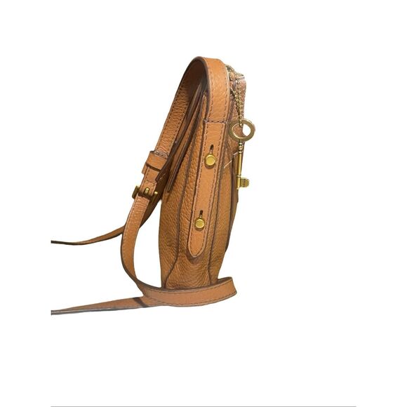 Fossil Gemma Leather Crossbody - Picture 7 of 7
